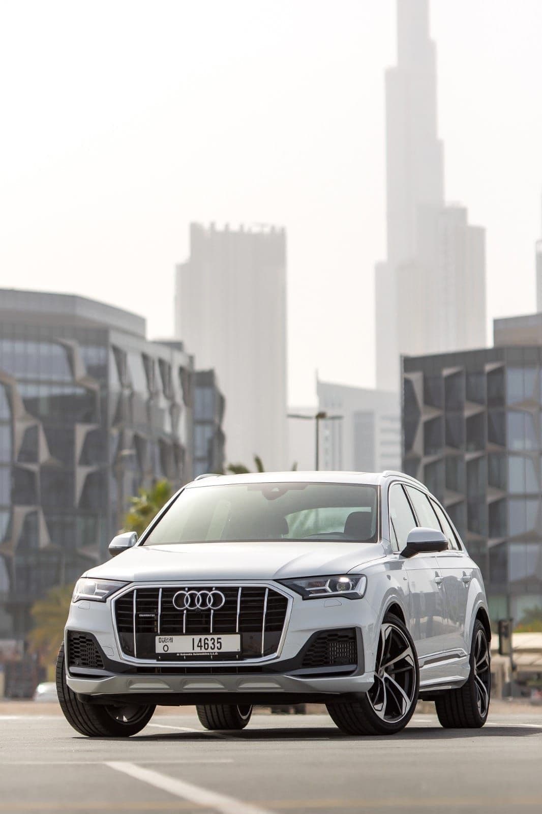 AUdi Q7 2023 rental Dubai