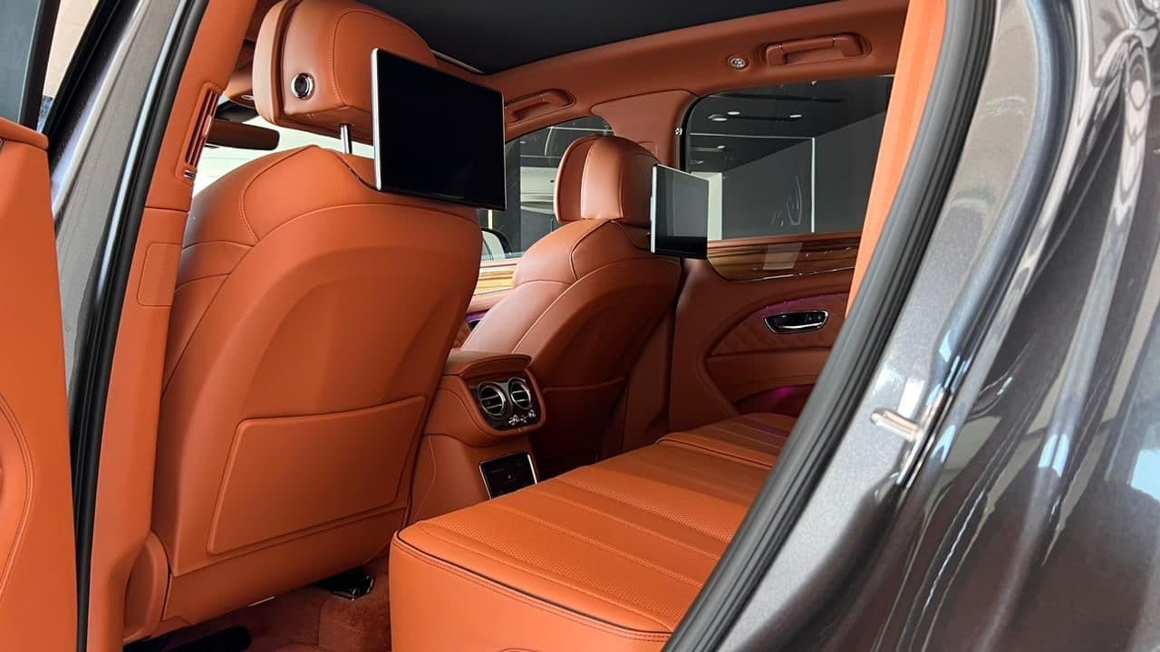 BEntley Bentayga 2023 rental Dubai