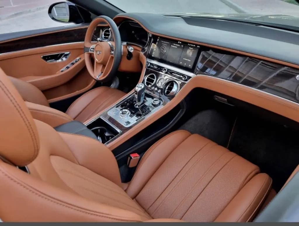BEntley Continental GT Convertiblie () Black 2020 rental Dubai