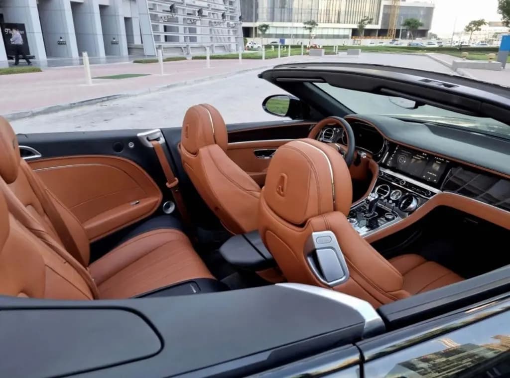 BEntley Continental GT Convertiblie () Black 2020 rental Dubai