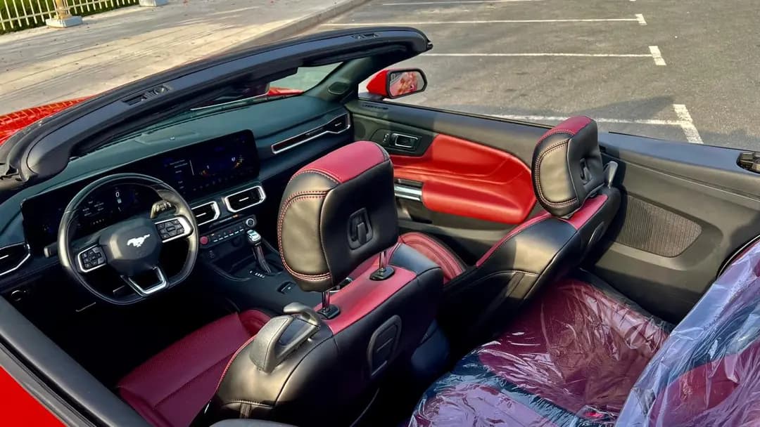 FOrd MUSTANG CABRIOLET 2025 rental Dubai
