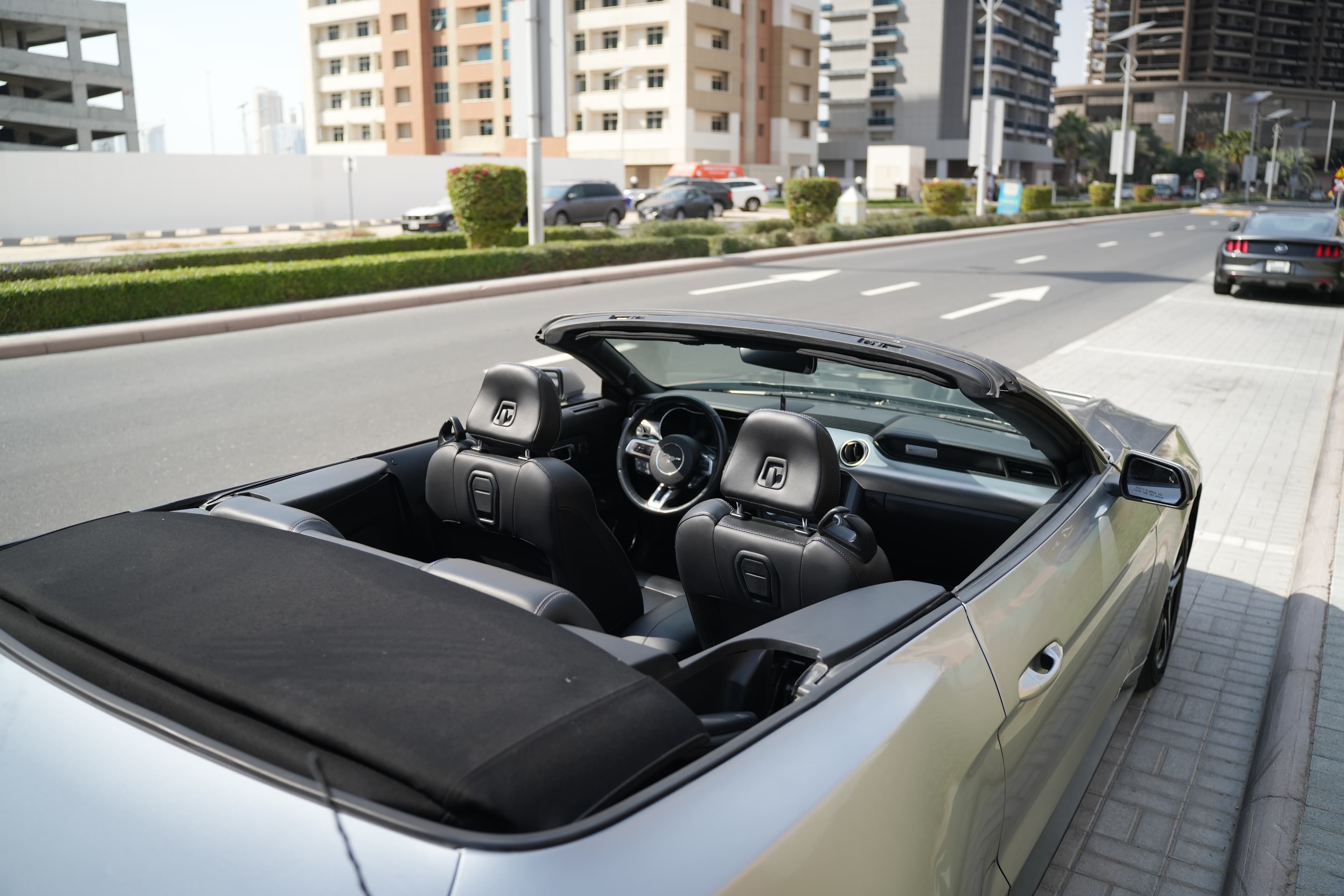FOrd Mustang Convertible 2023 rental Dubai