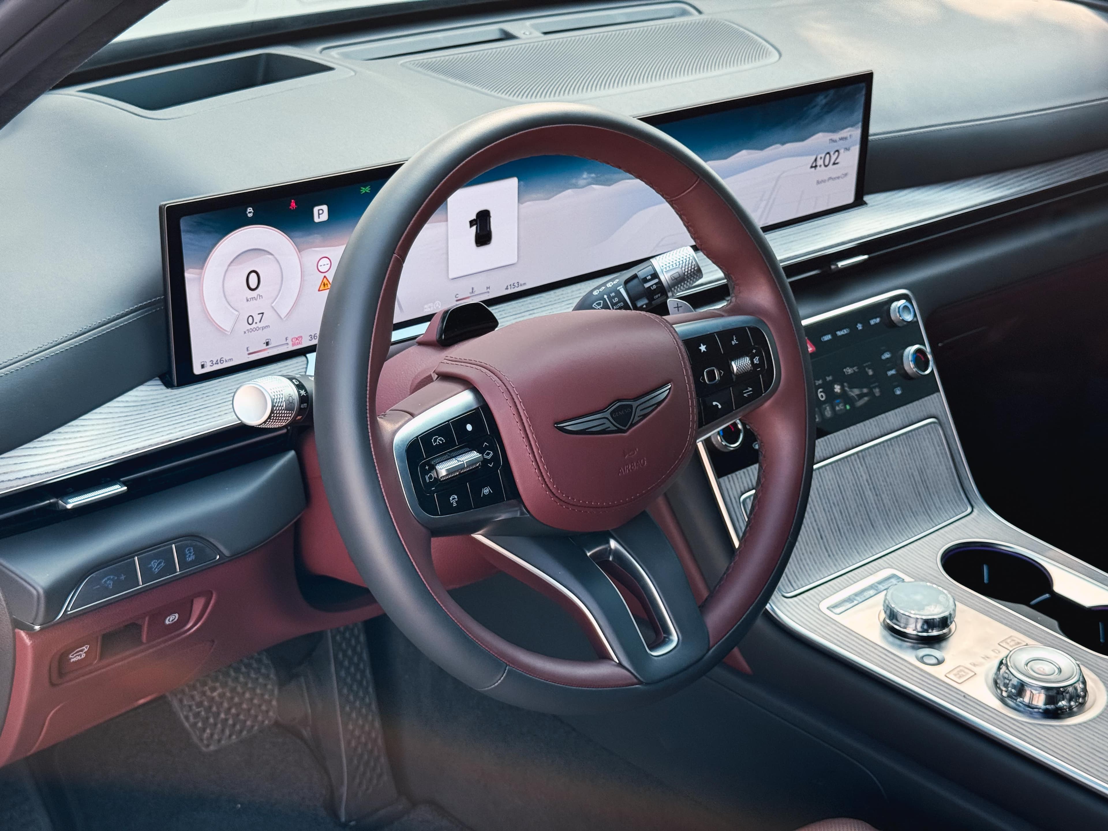 GEnesis GV80 2025 rental Dubai