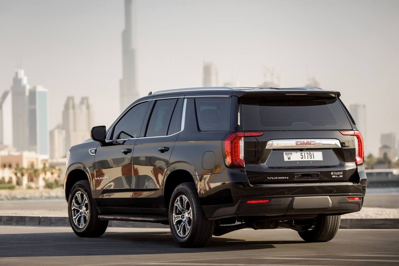 GMC Yukon 2022 rental Dubai