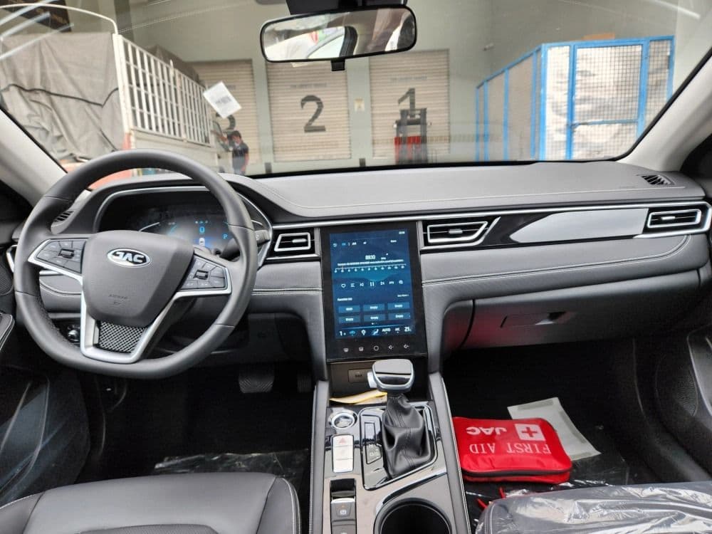 JAC J7 2024 rental Dubai