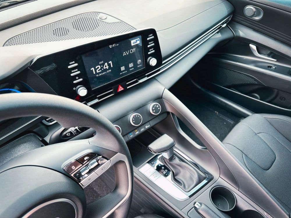 HYundai ELANTRA 2025 rental Dubai
