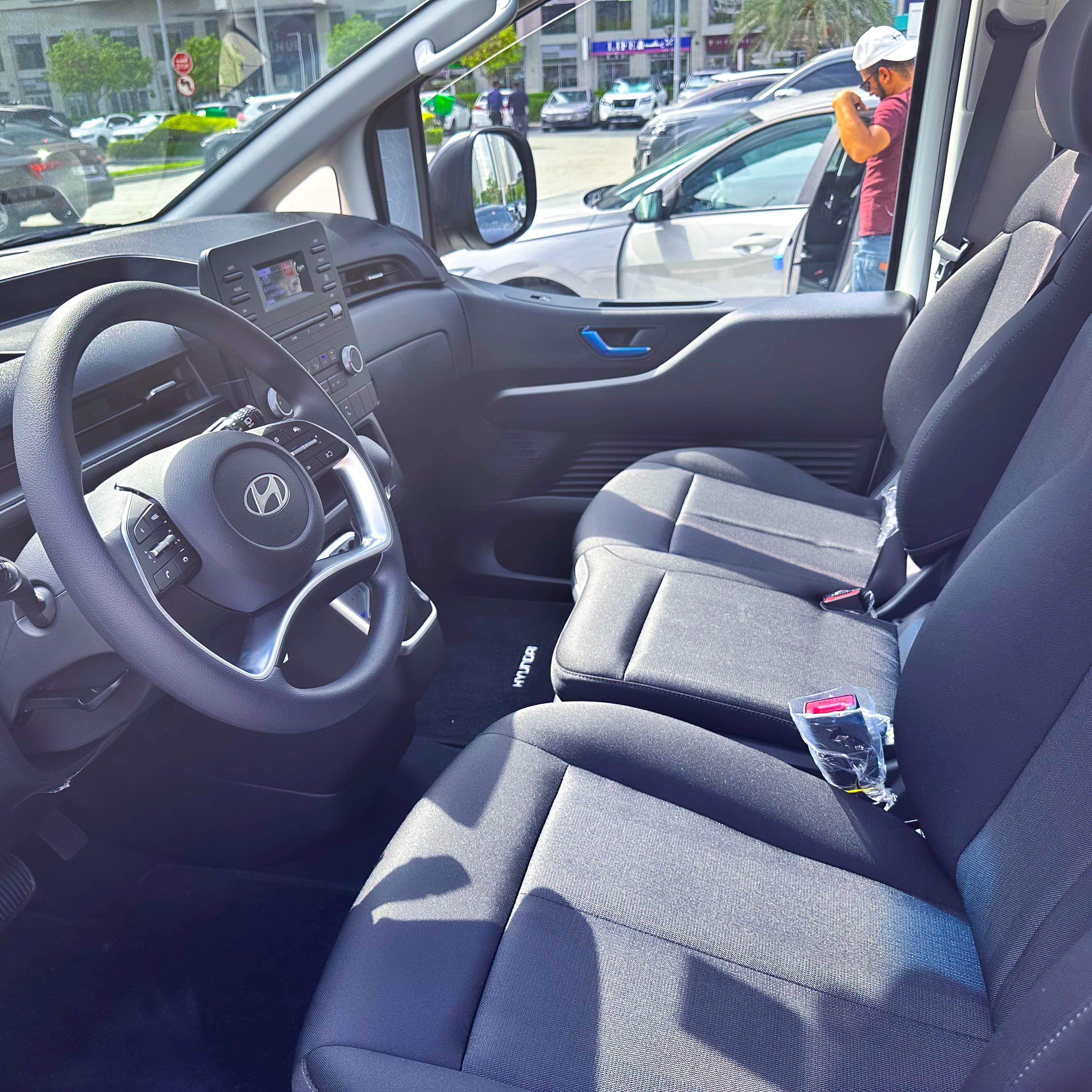 HYundai Staria 2025 rental Dubai
