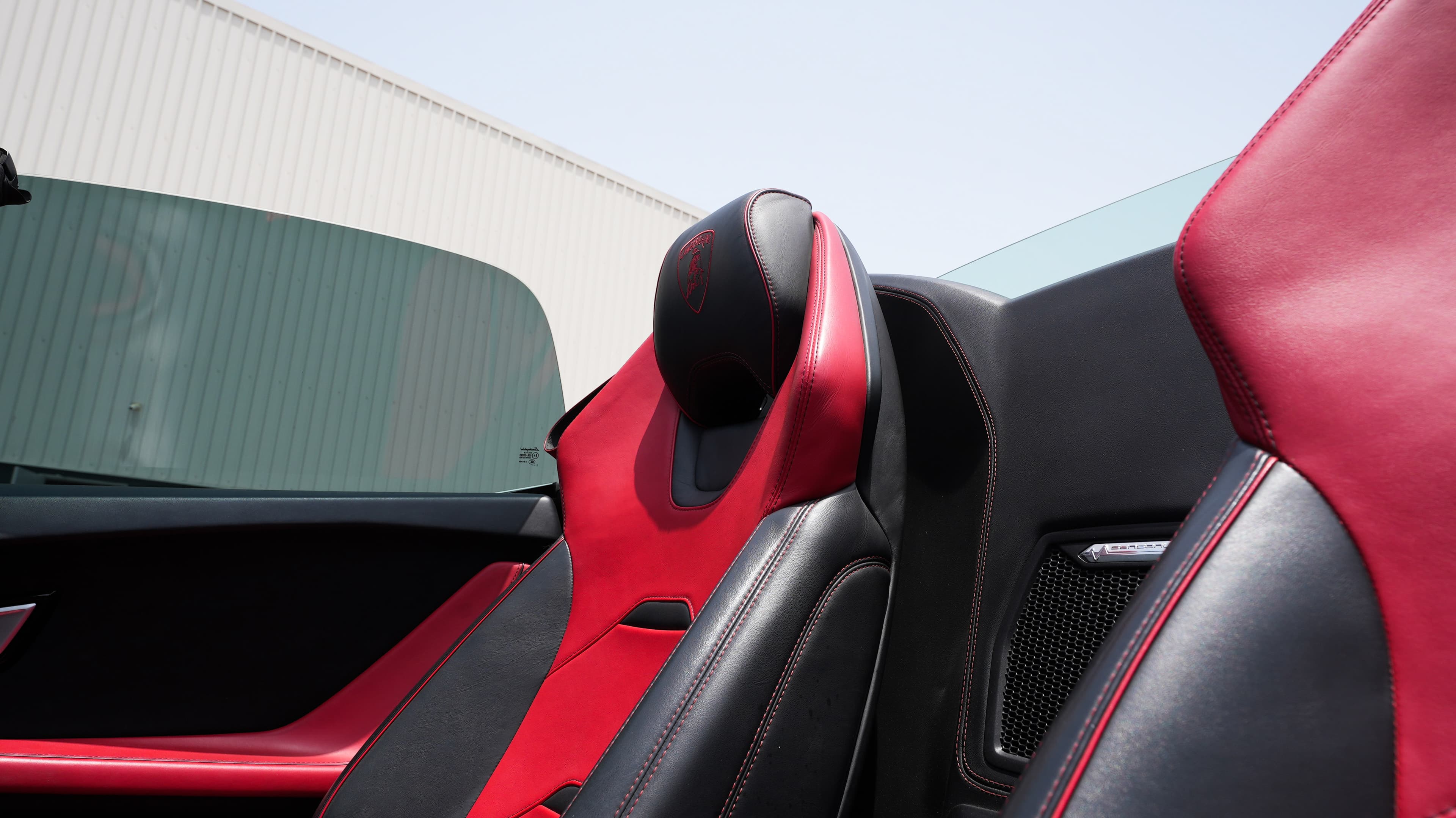 LAmborghi HURACAN () 2022 rental Dubai