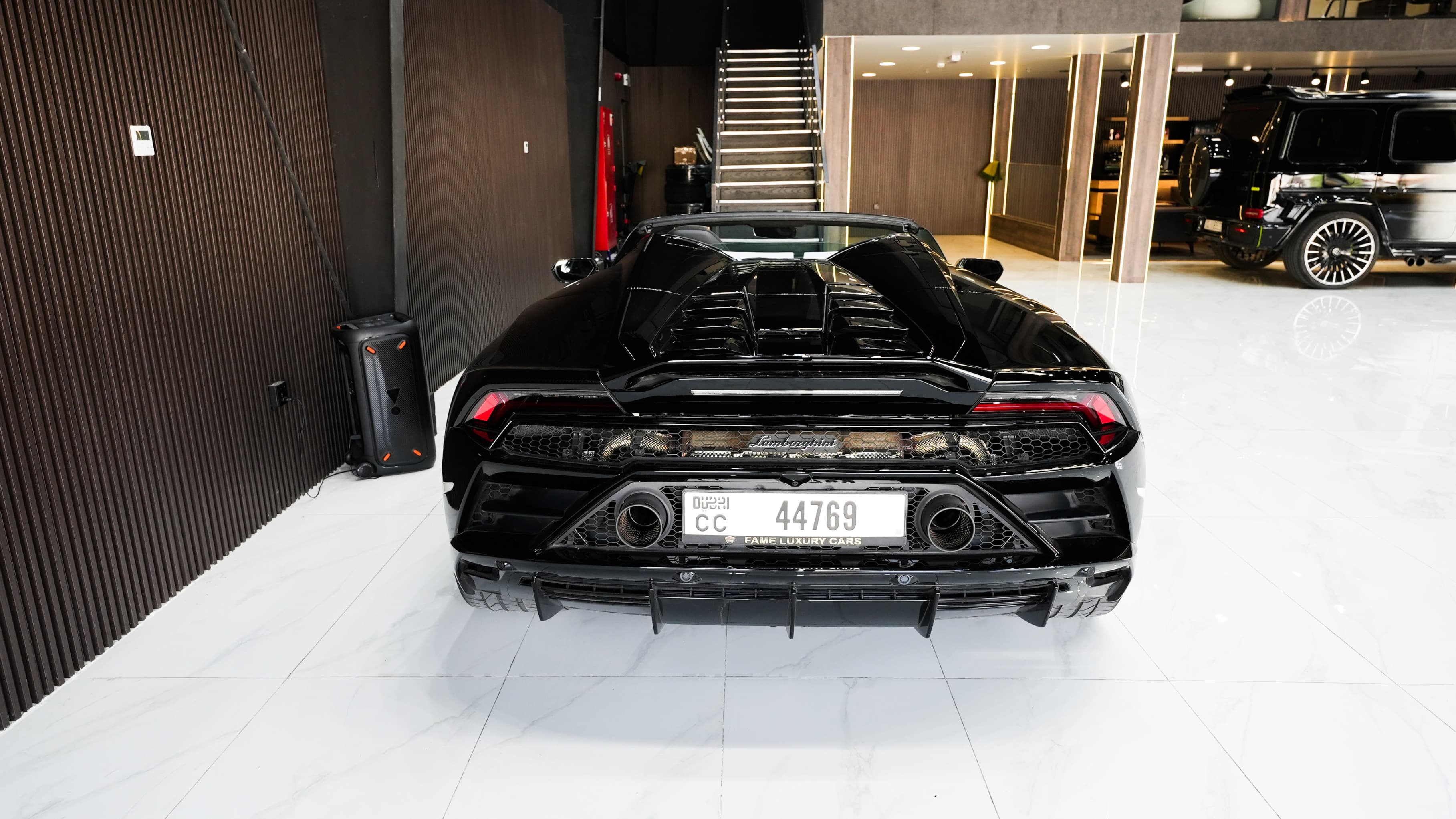 LAmborghini HURACAN Evo Spyder 2025 rental Dubai