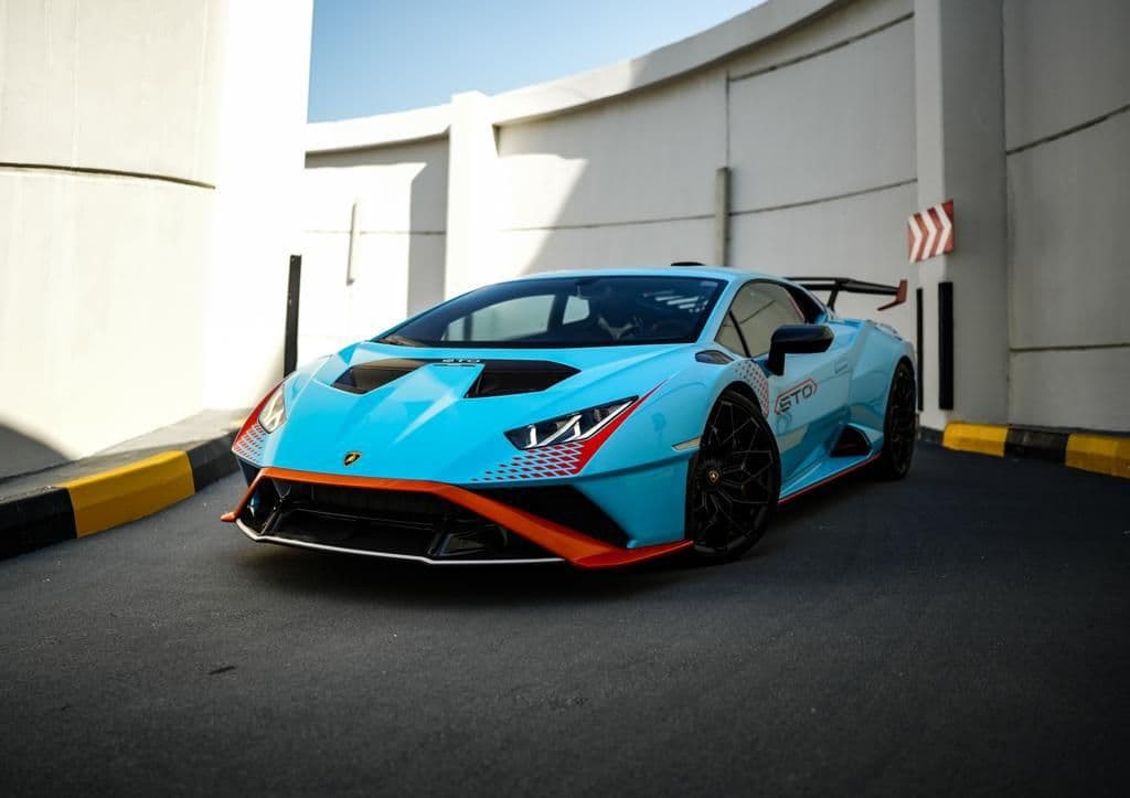 LAmborghini Huracan STO 2022 rental Dubai