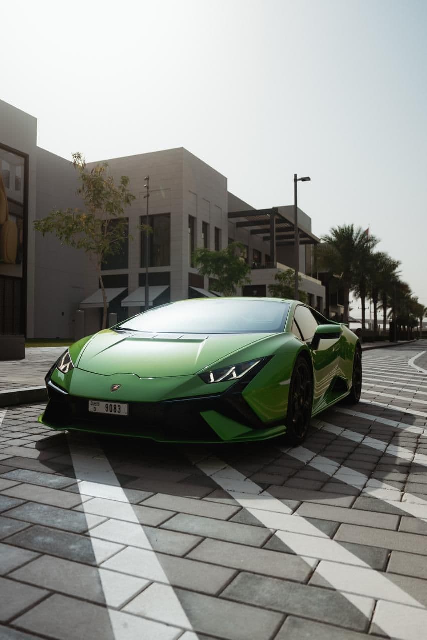 LAmborghini Huracan Tecnica 2024 rental Dubai