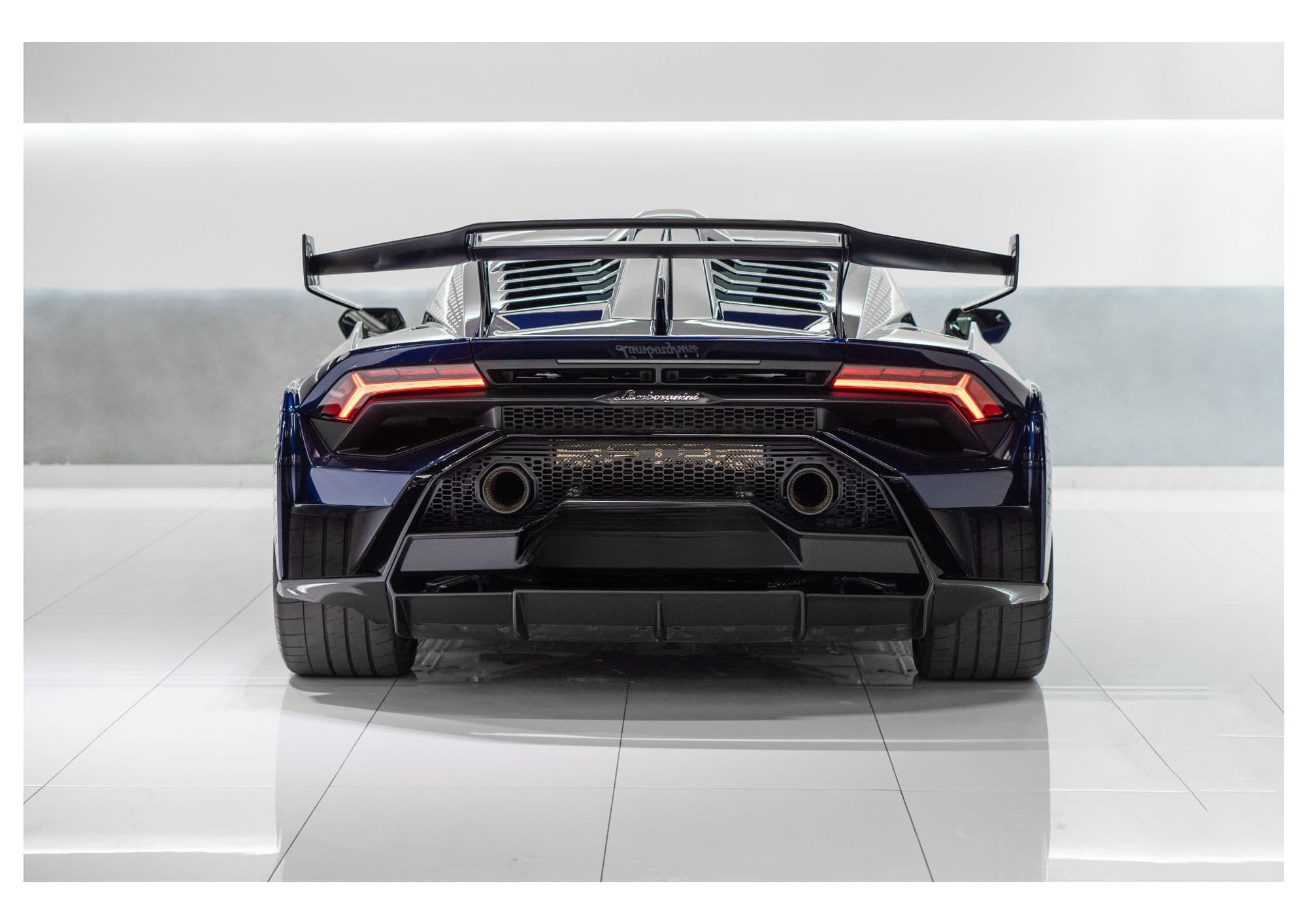 LAmborghini Huracan STO 2024 rental Dubai
