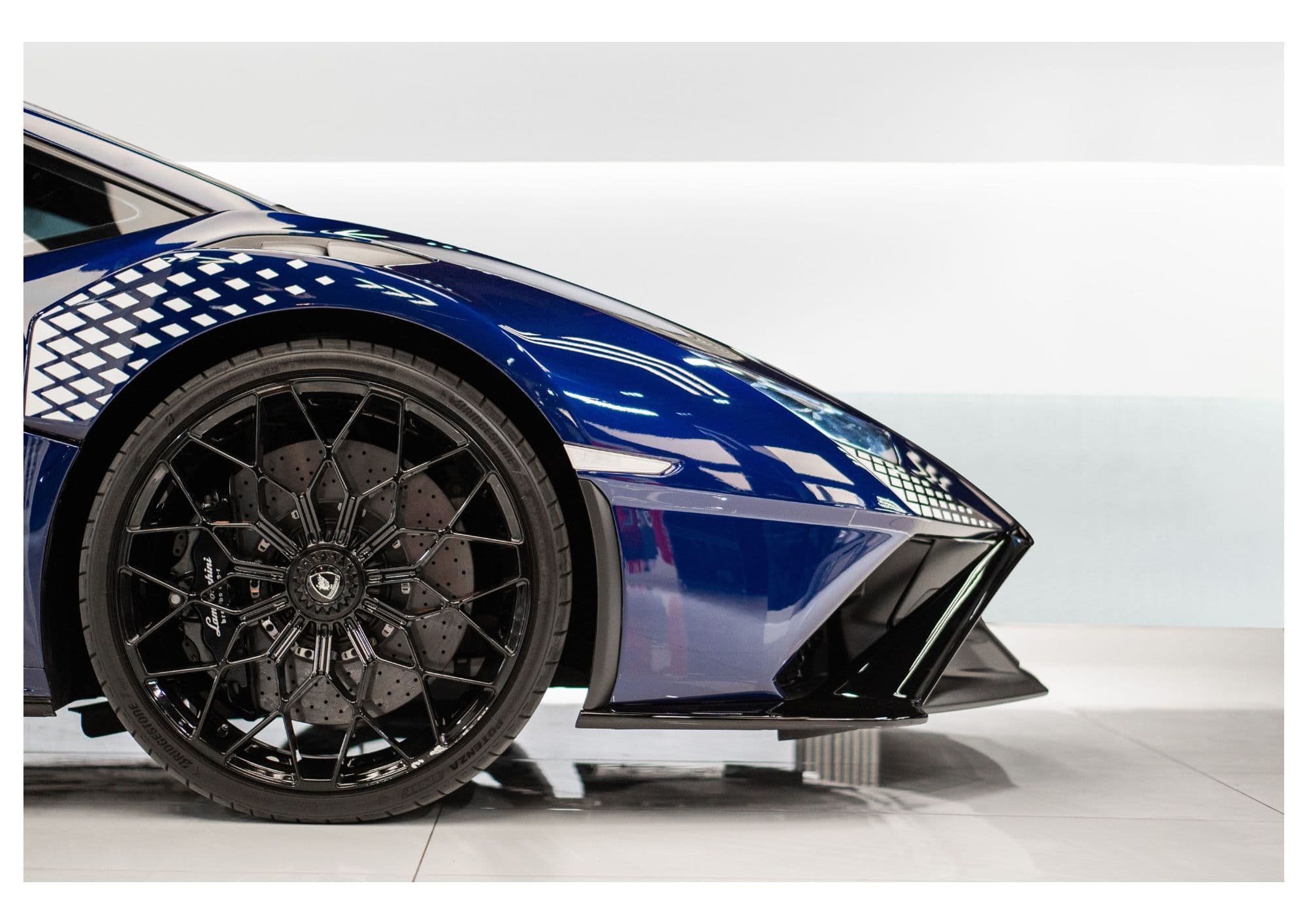 LAmborghini Huracan STO 2024 rental Dubai