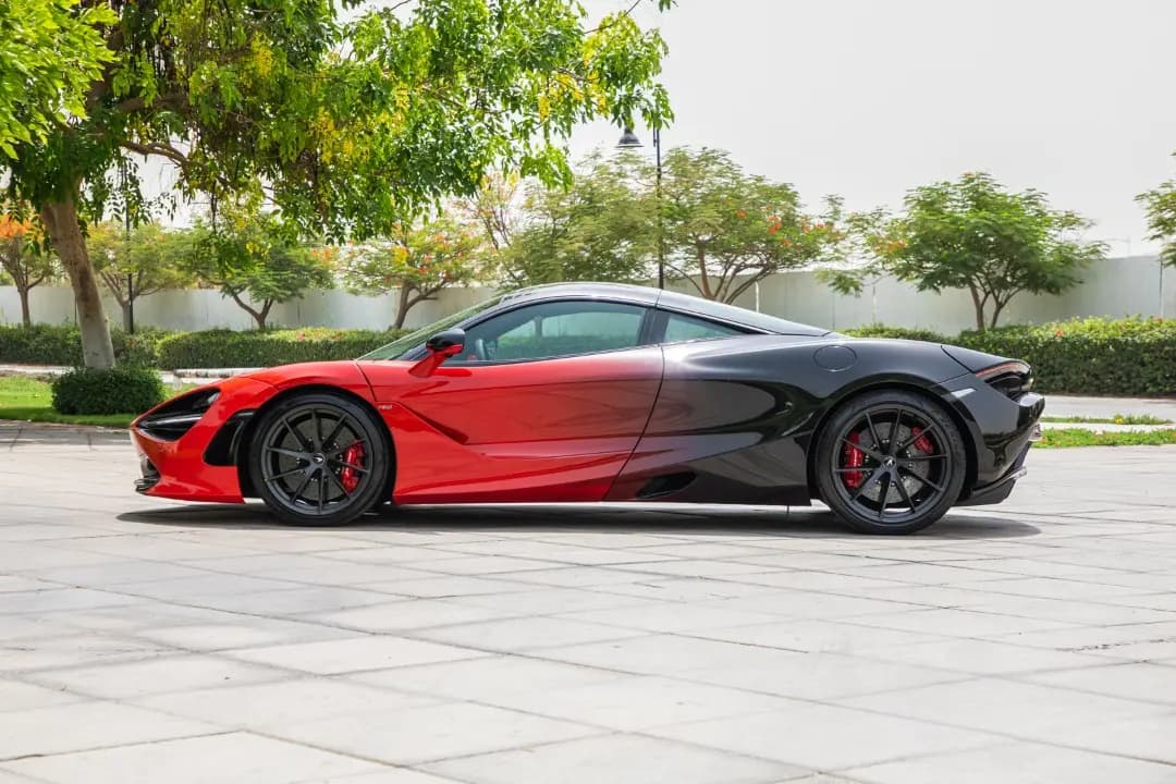 MClaren 720S () Red/Black 2022 rental Dubai