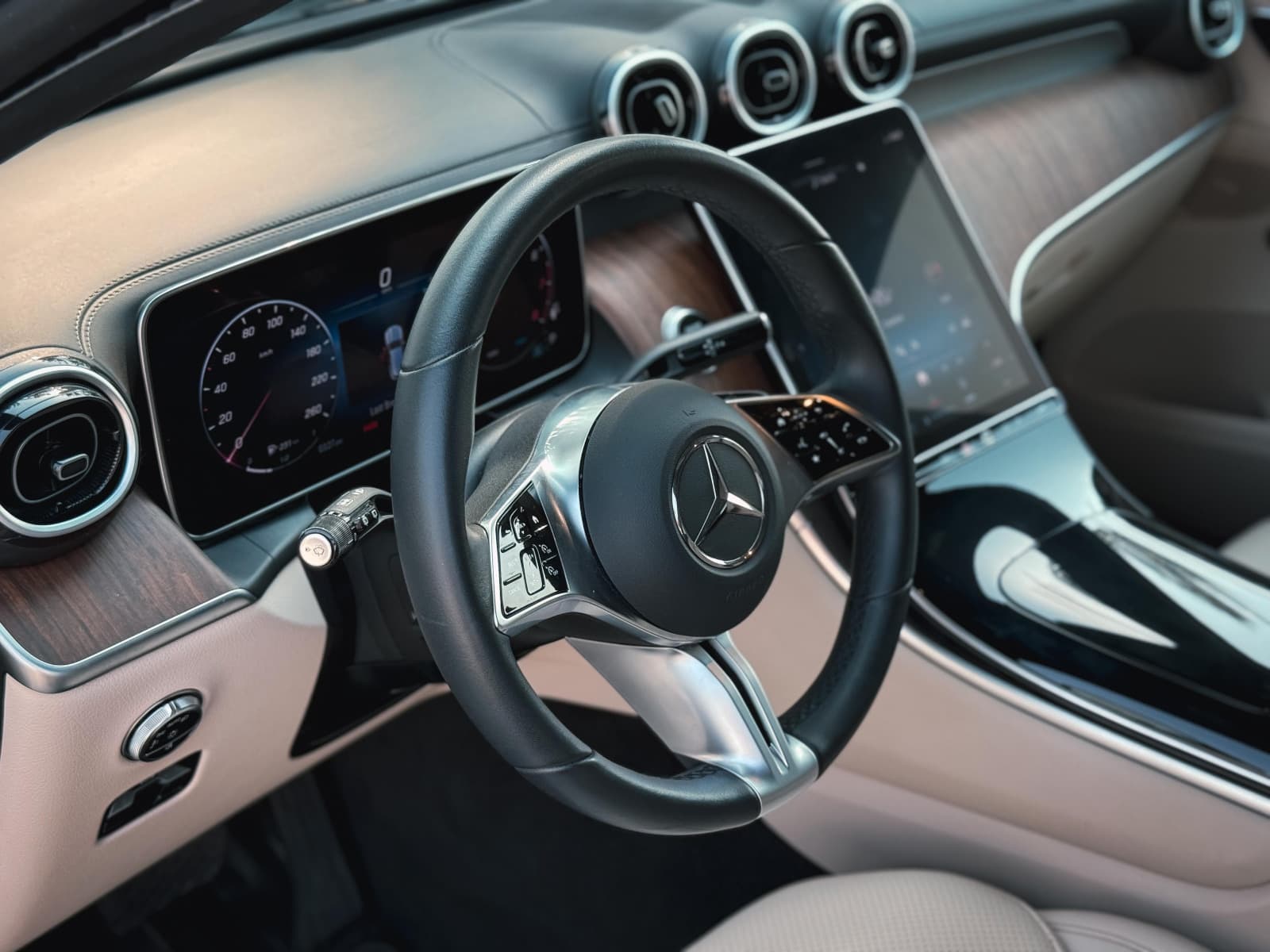 MErcedes -Benz GLC 300 2024 rental Dubai