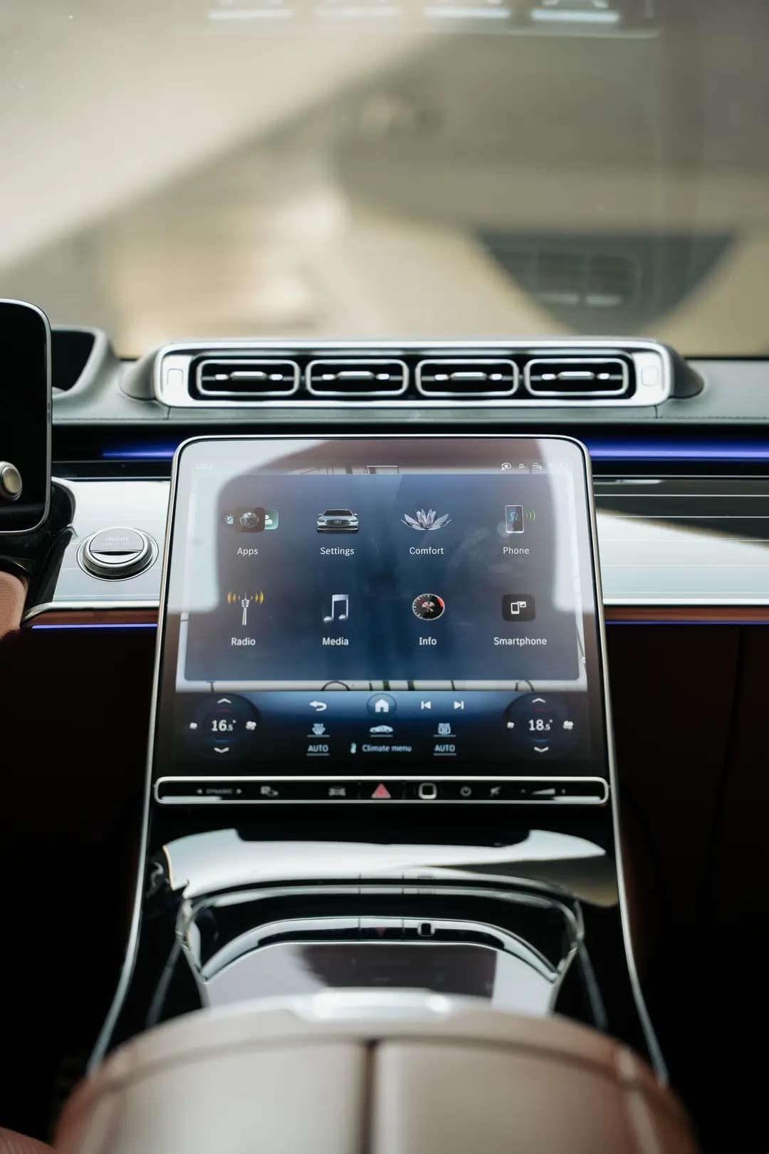 MErcedes S500 4Matic 2023 rental Dubai