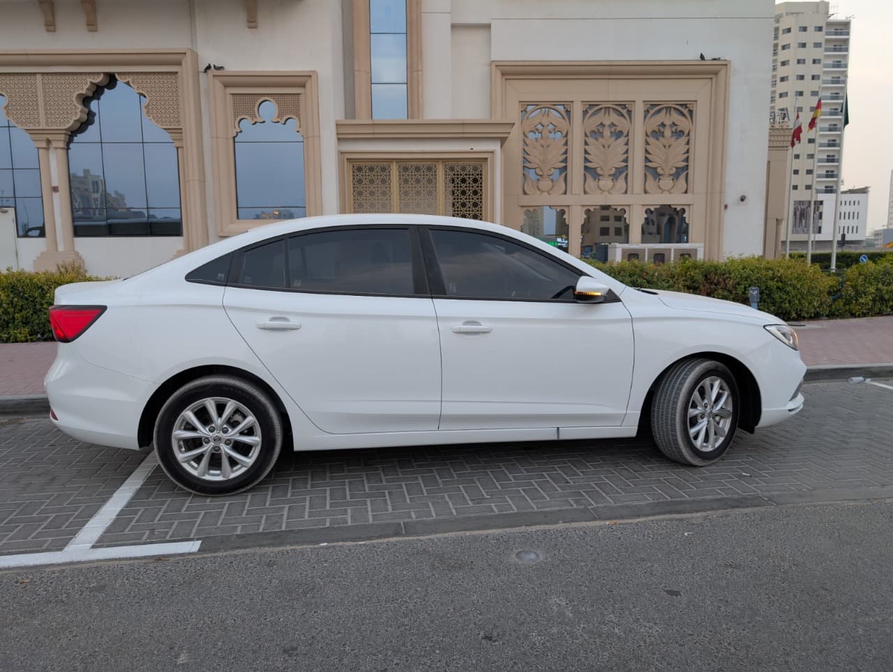 MG 5 2025