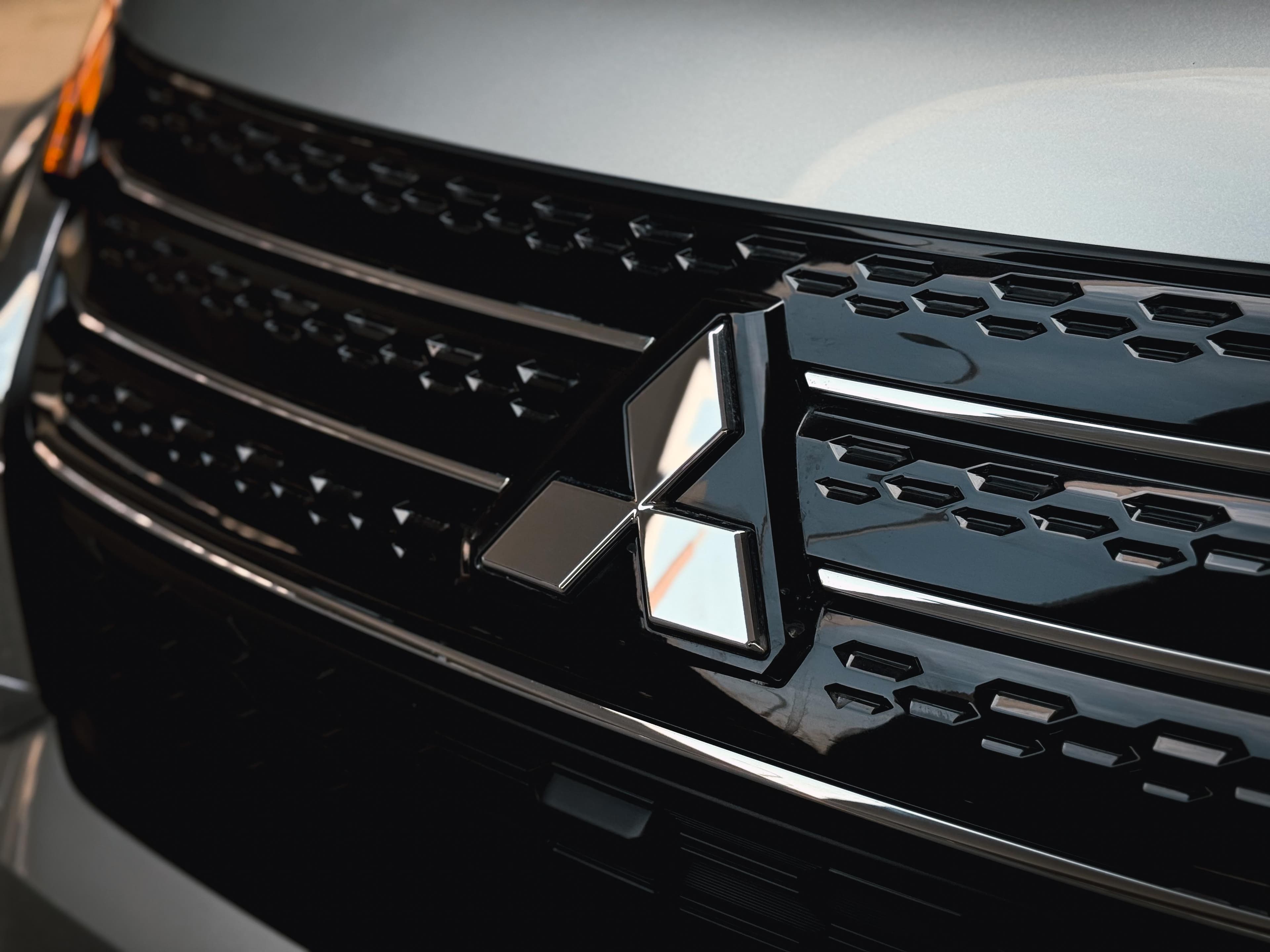 MItsubishi Outlander 2025 rental Dubai