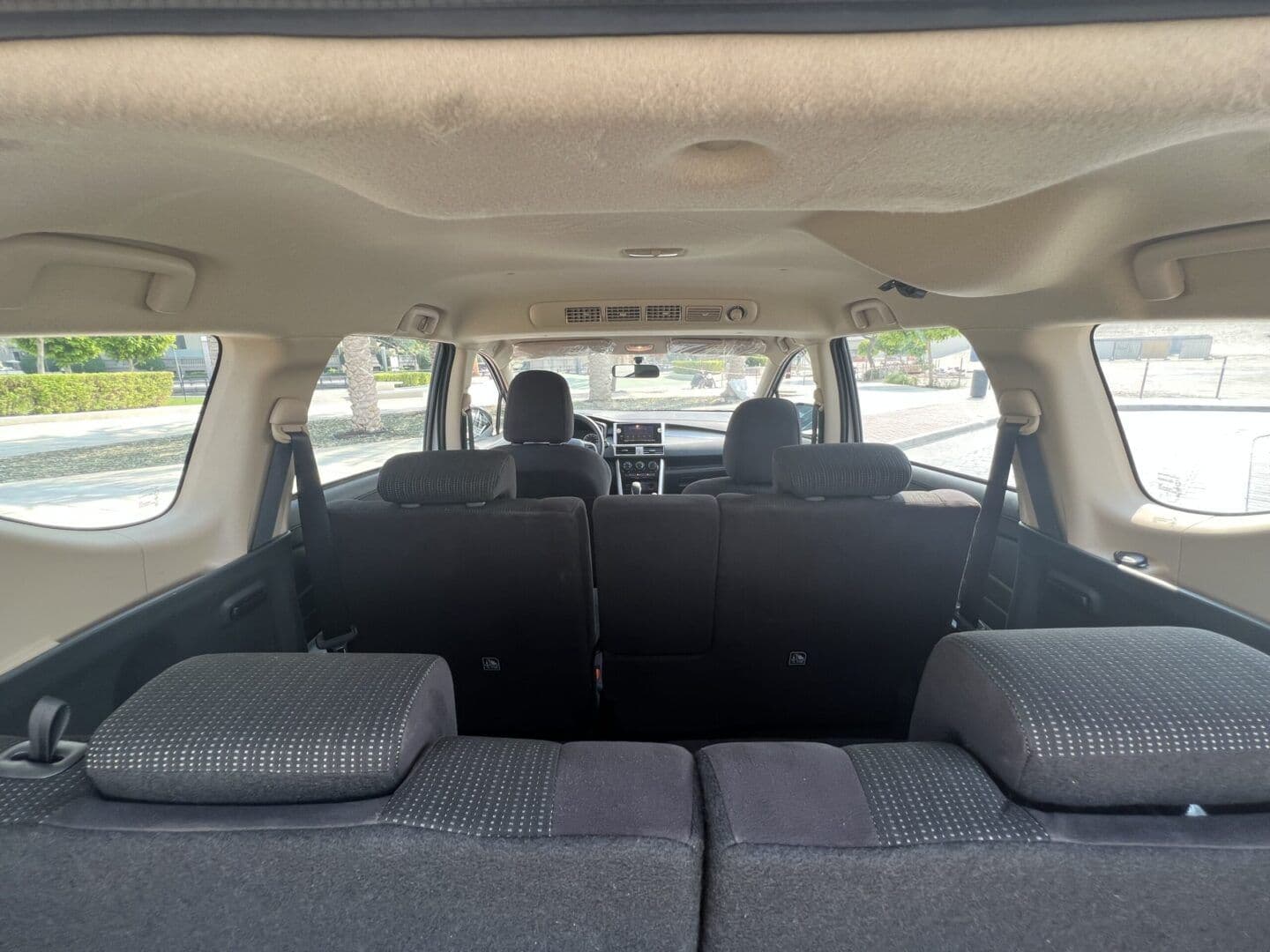 MItsubishi Xpander 2025 rental Dubai