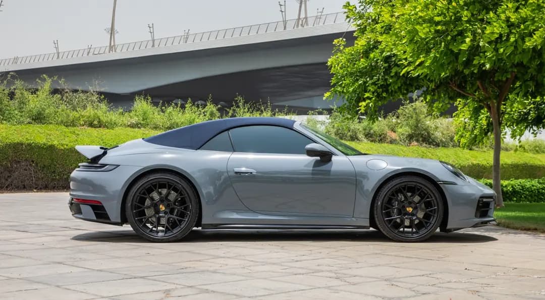 POrsche 911 Carrera 4s 2024 rental Dubai