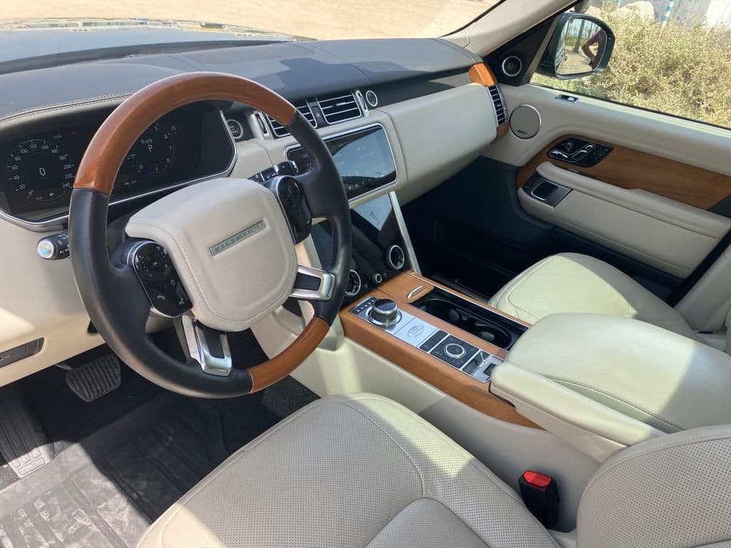 RAnge Rover Vogue  Model 2020 rental Dubai