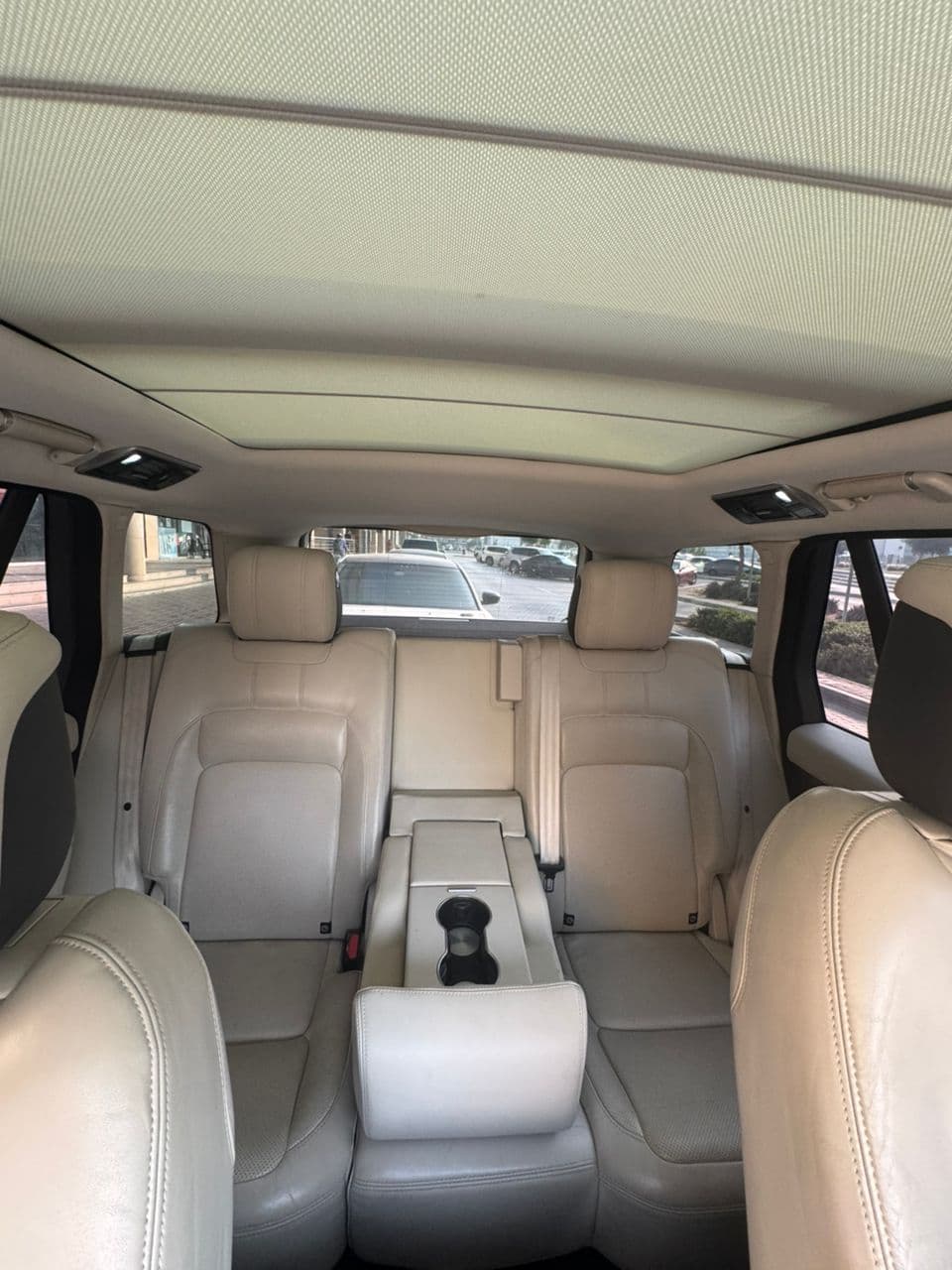 RAnge Rover Vogue  Model 2020 rental Dubai
