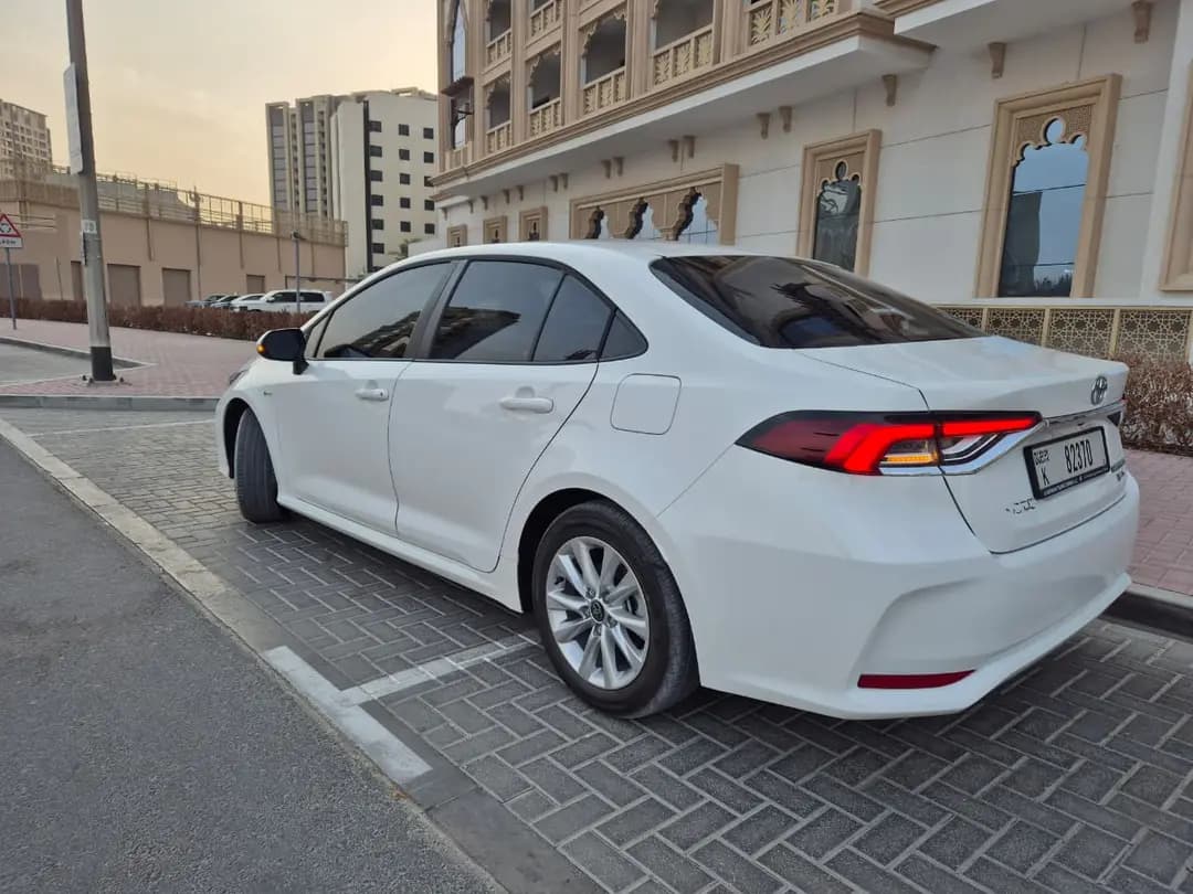 Toyota Corolla  Hybrid 2025